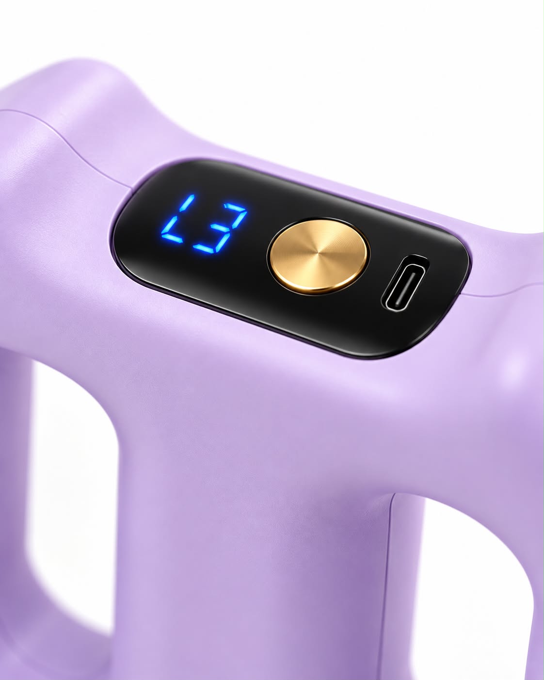 Detalle de la pantalla de niveles, botón y puerto USB-C